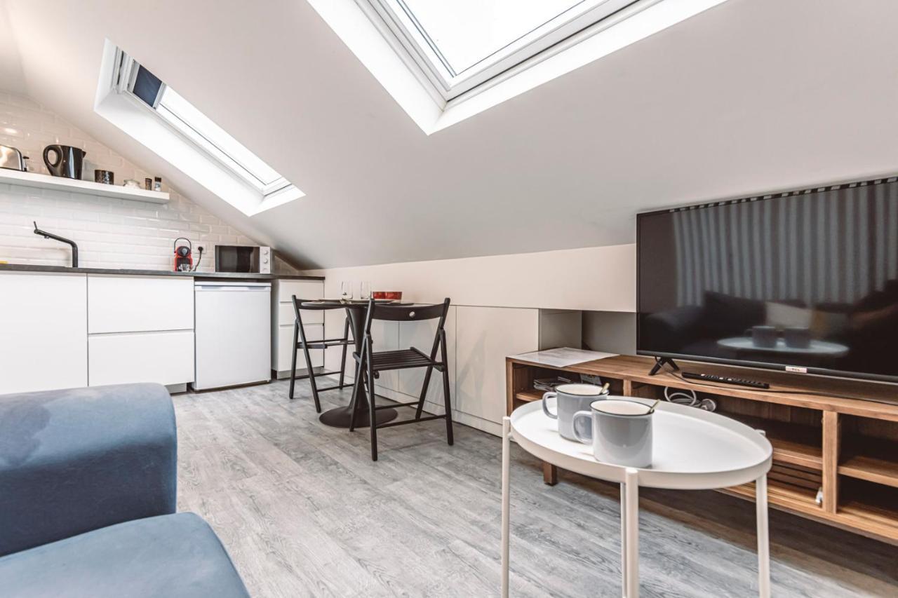 Le Coquet Logement Climatise Face A La Cathedrale - 3G Reims Exterior foto